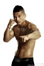 年轻时候的张立鹏 年轻时候的张立鹏